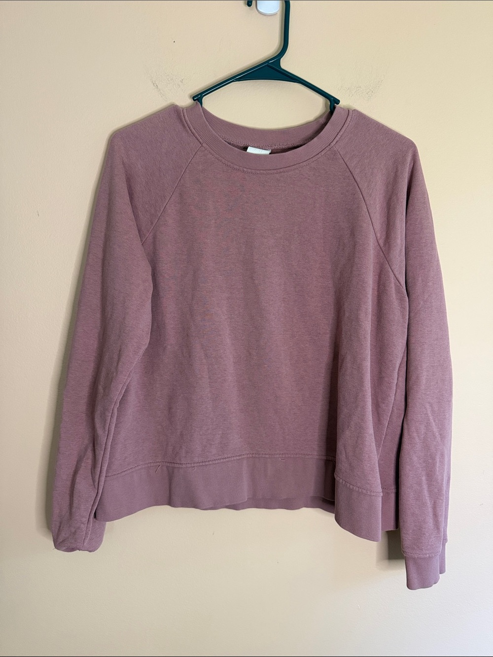H&M Mauve Crewneck Sweatshirt